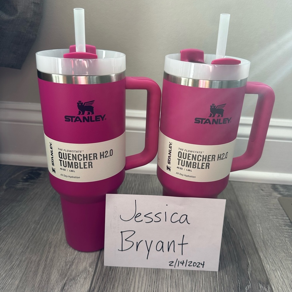 NWT Stanley FUSHIA 40 oz Quencher H2.0 Tumbler